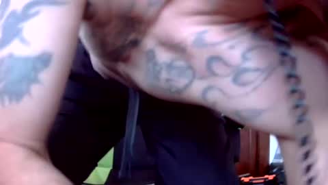 willydogg83 online show from May 13, 9:23 pm