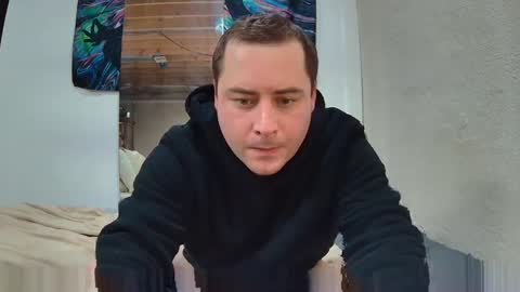 wisserd online show from December 15, 11:31 pm