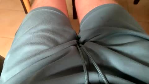 woods1998 online show from February 11, 8:52 am