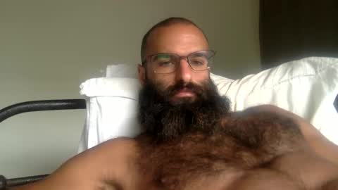 woof_wolf37 online show from May 28, 5:00 pm