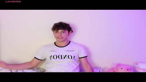 xhan online show from December 24, 5:02 pm