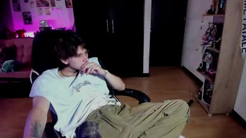 xIce Boy online show from May 29, 6:40 pm