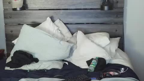 cant tell online show from February 15, 8:13 am