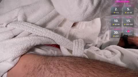 XoRylan online show from April 6, 6:20 pm