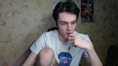 traqqq online show from February 22, 8:21 pm