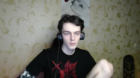 traqqq online show from March 18, 10:13 pm