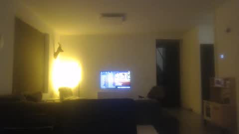 yallayalla1806 online show from December 5, 8:05 pm