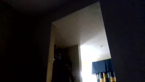 YallFav0rit3couple online show from May 9, 10:38 am
