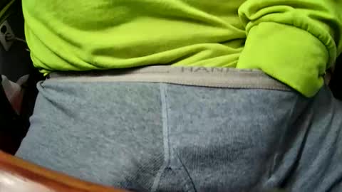 yuppers1234 online show from November 4, 5:47 pm