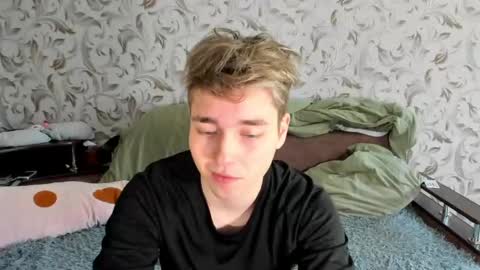 Ethan online show from May 18, 4:07 am