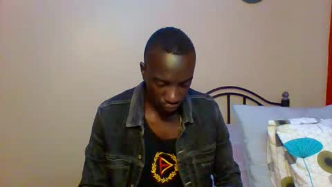 Zlatann2012 online show from February 2, 1:55 am