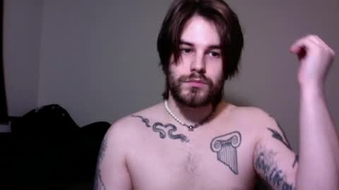 zorvello_83 online show from April 16, 8:09 pm