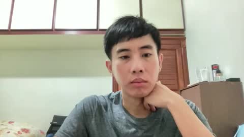 Z online show from April 14, 2:49 pm