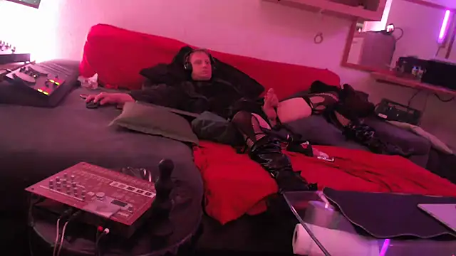 davidgntxxxxx online show from March 21, 8:19 am