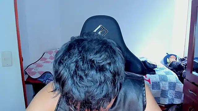 Tommy Bred online show from April 14, 7:13 pm