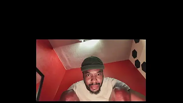 BADDIEBENJI online show from January 3, 11:12 pm