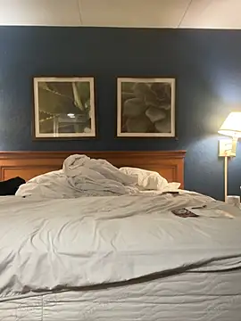 Stressreliever82 online show from March 21, 6:17 am