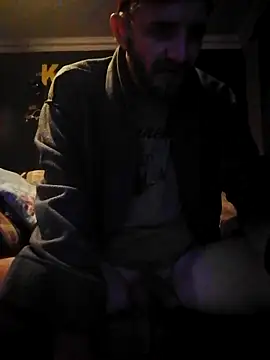 Nawtyslaveteen online show from March 7, 10:29 pm