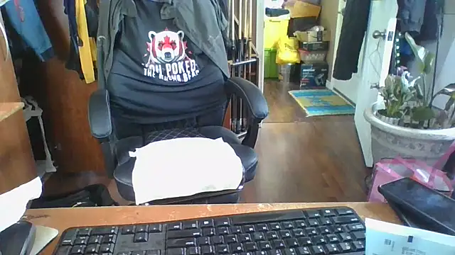 Daremeknot online show from April 14, 5:34 pm