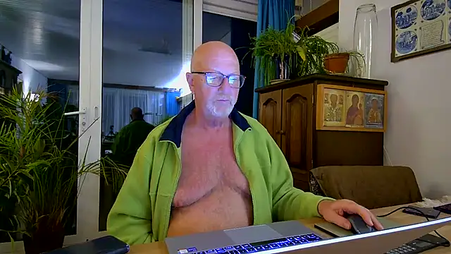 sperpa online show from February 26, 6:20 pm