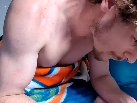 Dogz n daugthers online show from December 3, 8:47 am