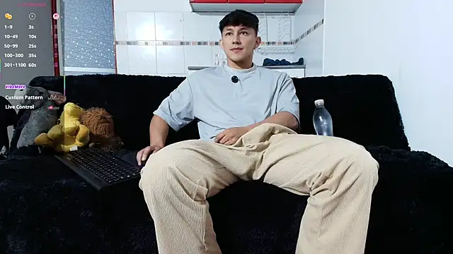 jacques cardiet online show from March 25, 11:36 am