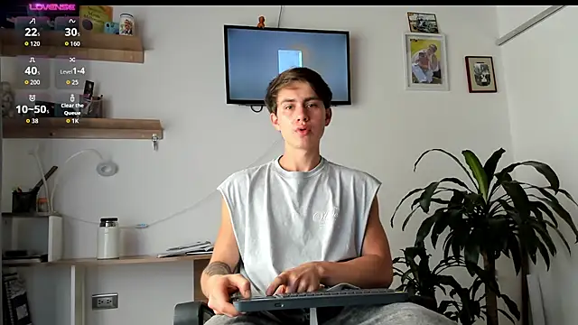 manucute 23  online show from March 19, 3:37 pm