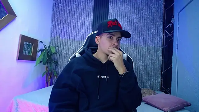 Mike 0233  online show from February 7, 4:19 am