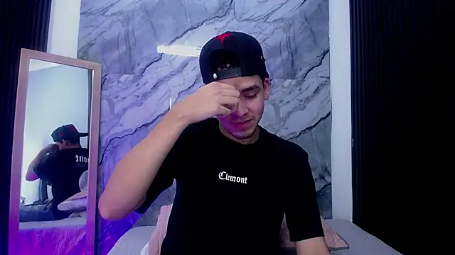 Mike 0233  online show from February 25, 7:48 pm