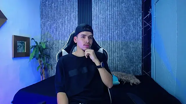 Mike 0233  online show from February 10, 4:28 am