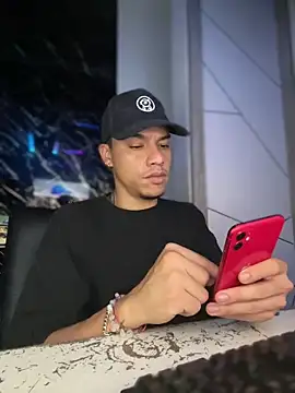 Osiiriis online show from February 28, 7:48 am