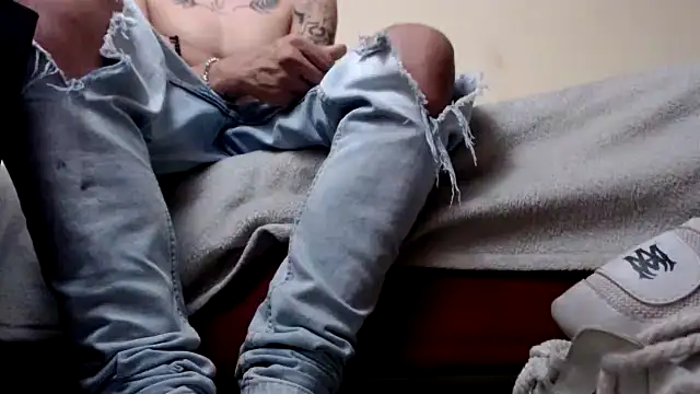 Osiiriis online show from January 29, 4:58 am