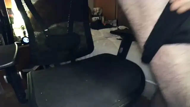 Hornyboyspanish2 online show from November 13, 2:22 pm