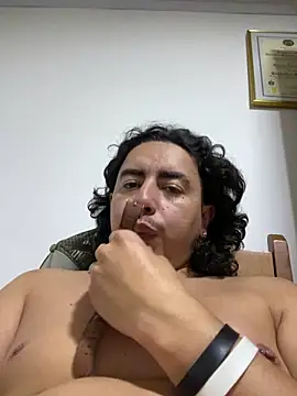 DanielGomez9 online show from March 8, 11:20 pm