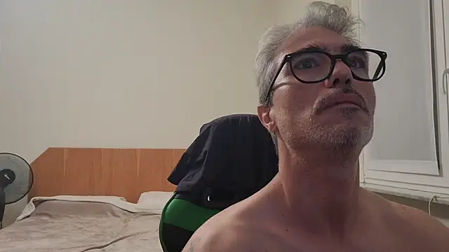 KennyForU77 online show from June 21, 9:20 pm