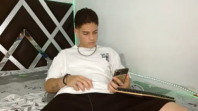 Levy Steve online show from March 22, 10:15 pm