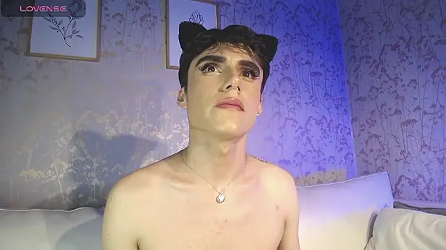 ChristianM 18 online show from December 3, 1:50 am