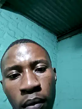 HandsomeBuoyy21 online show from March 19, 8:39 am