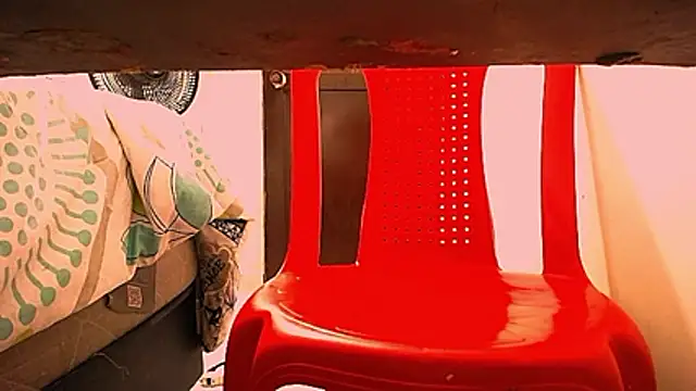 latinhot9631 online show from May 25, 2:51 am