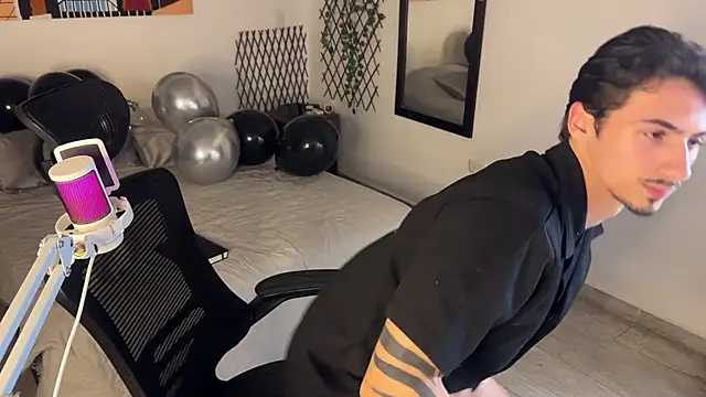 David Brown18 online show from March 28, 9:37 pm