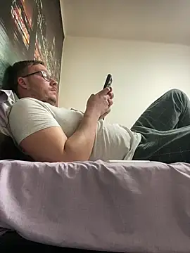 ionut9879 online show from March 10, 2:12 pm