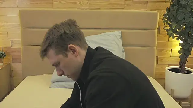 EthanPinkman online show from March 7, 4:43 am