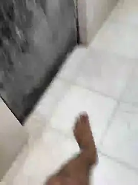 Fuckboy2035 online show from December 18, 12:29 pm