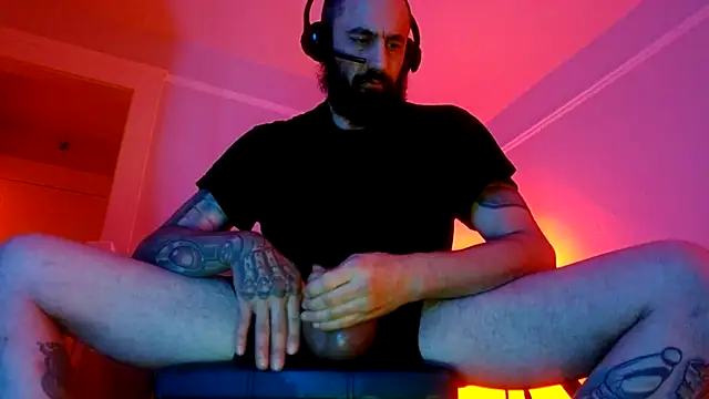 AceSpinning DJ online show from February 14, 9:15 am