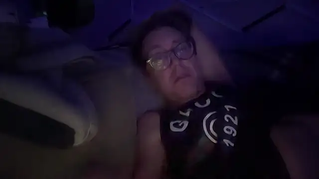 YouLikeBigDick9 online show from September 25, 12:59 pm