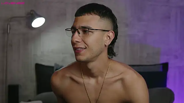 SymonPrince online show from February 9, 12:59 am