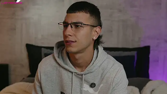 SymonPrince online show from February 17, 12:53 am