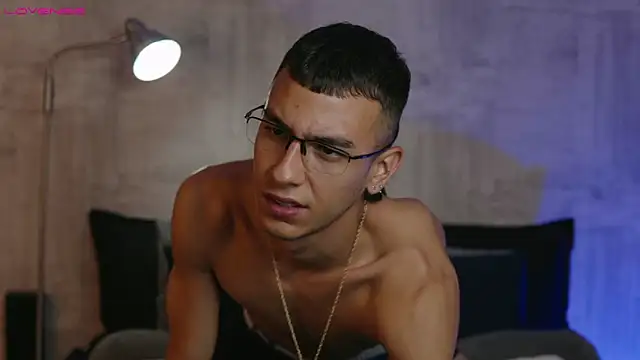 SymonPrince online show from February 13, 12:50 am