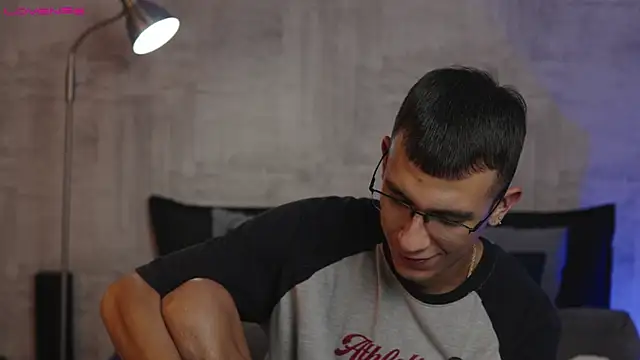 SymonPrince online show from February 21, 2:12 am