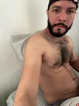 Tom Bailey online show from March 27, 7:04 pm